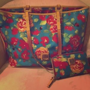 Dooney & Bourke Plastic Shopper Tote Aqua & Wallet